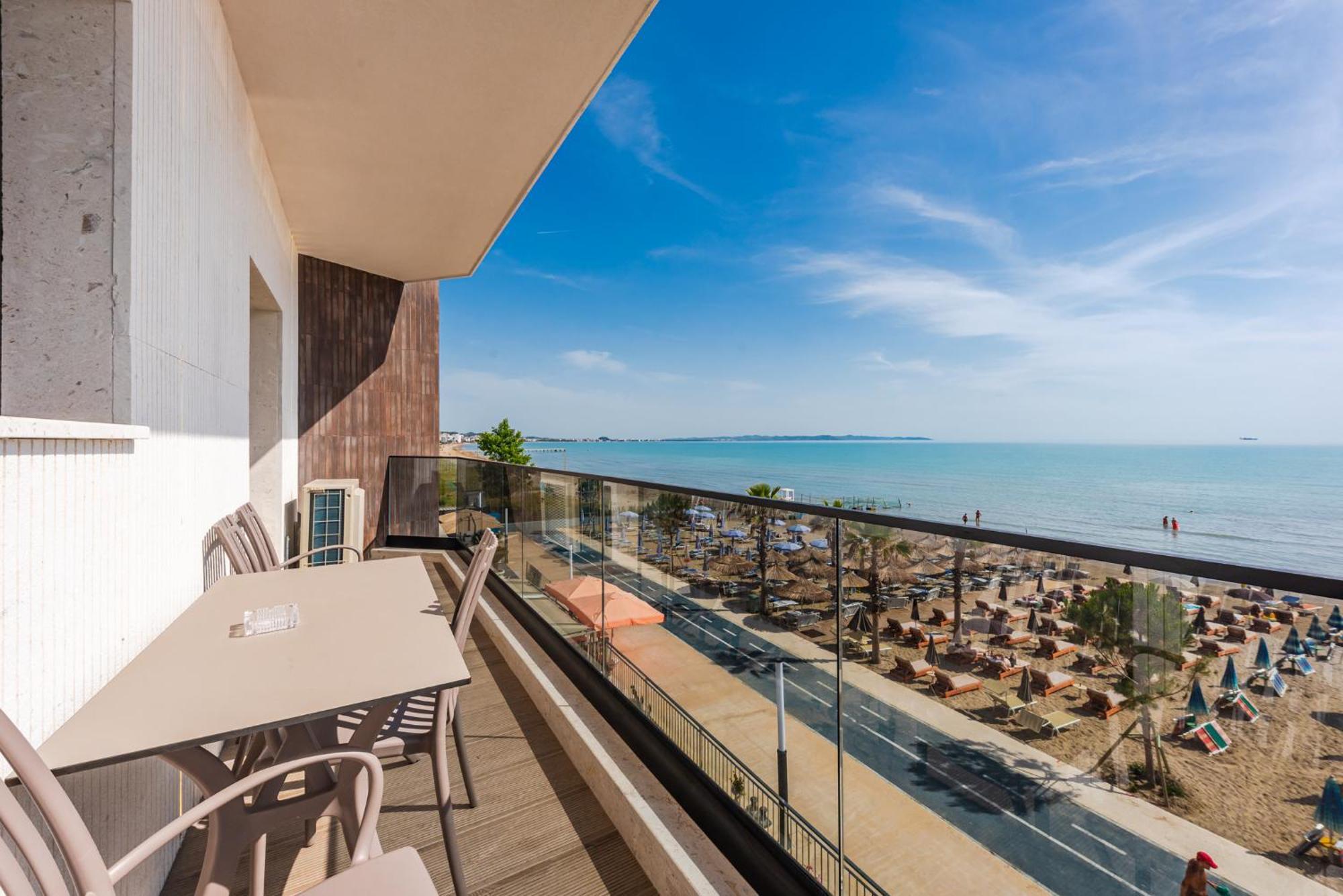 Sea View Apartments Eldo Durrës Zimmer foto